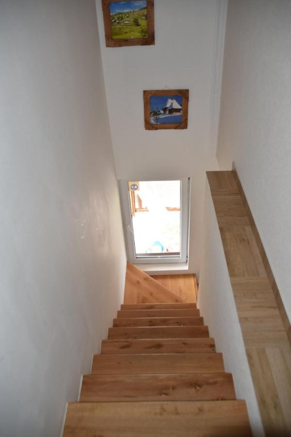 Apartmani Petar モクラ・ゴラ 部屋 写真